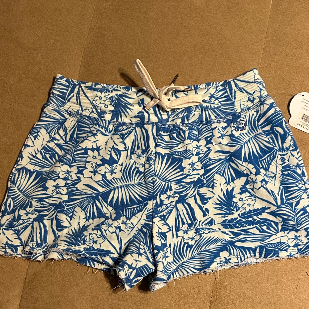 Ivory Ella Blue and White Floral cut off Shorts NWT
